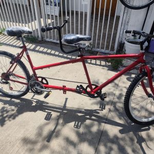 bicicleta tándem doble