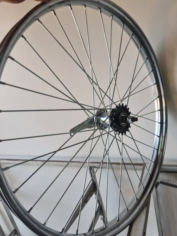 rueda trasera de triciclo